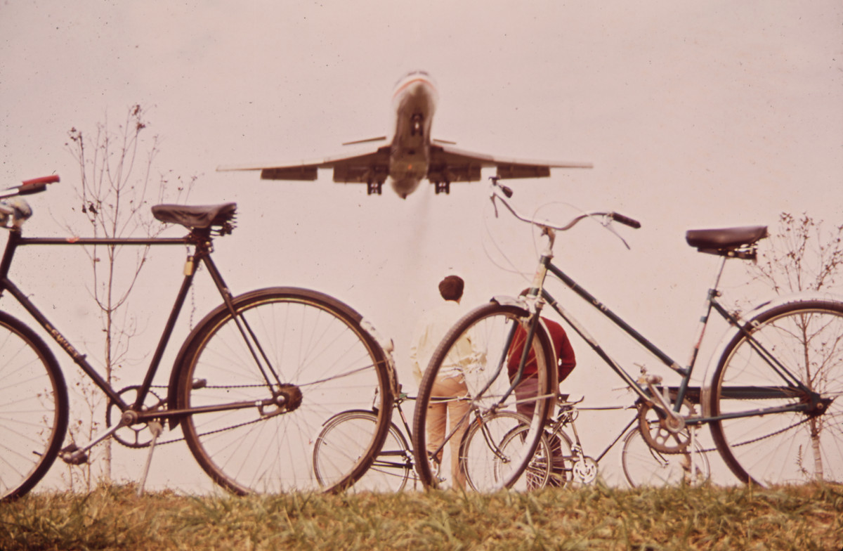 Teaser ZF 3-2017: Fahrradweg am Washington National Airport, 1972